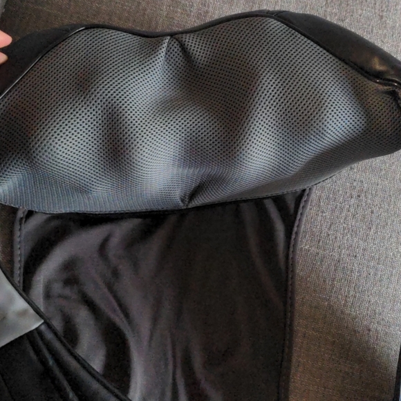 Nekteck heated massager - Picture 2 of 3